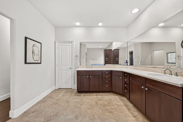 5930 Kiam Street, Houston, TX 77007