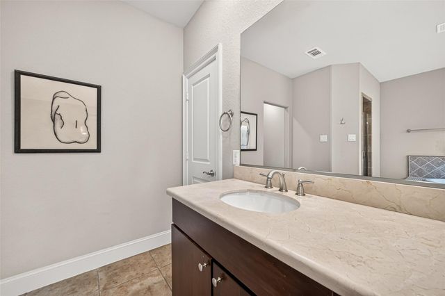 5930 Kiam Street, Houston, TX 77007