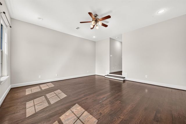 5930 Kiam Street, Houston, TX 77007
