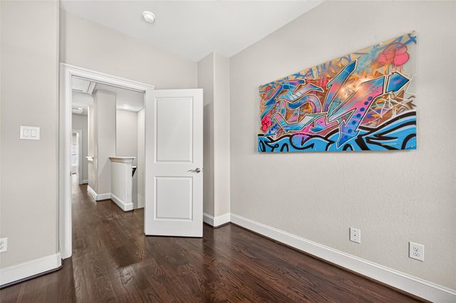 5930 Kiam Street, Houston, TX 77007