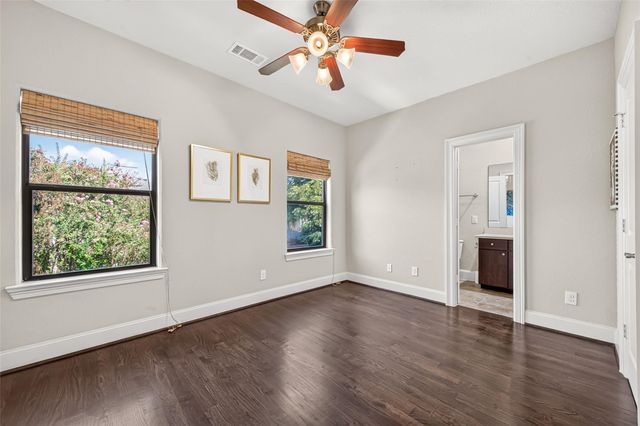 5930 Kiam Street, Houston, TX 77007