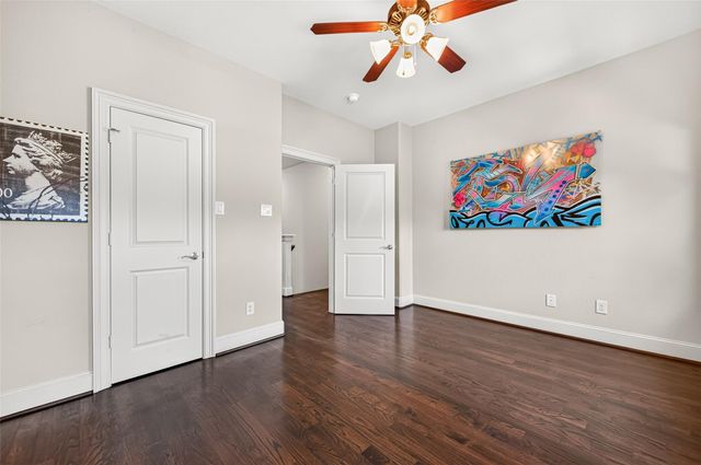5930 Kiam Street, Houston, TX 77007