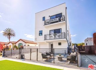 1921 Carmona Avenue, Los Angeles, CA 90016