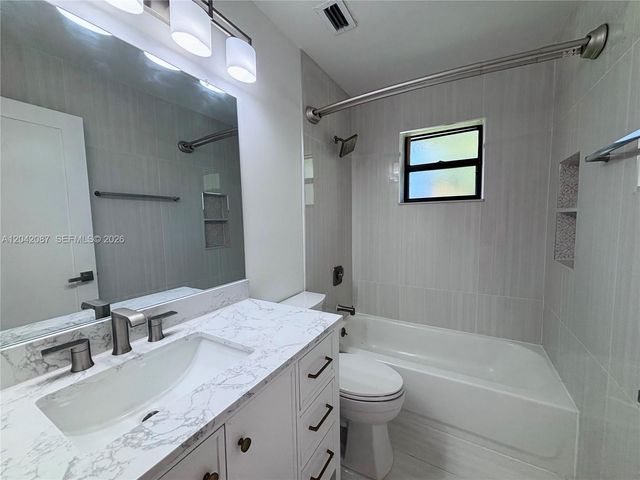 2313 SE Harrington Ave -, Port St. Lucie, FL 34952