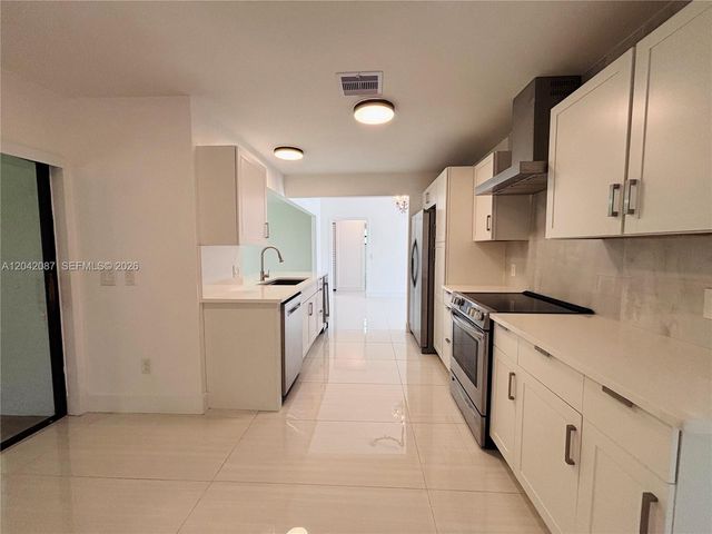 2313 SE Harrington Ave -, Port St. Lucie, FL 34952