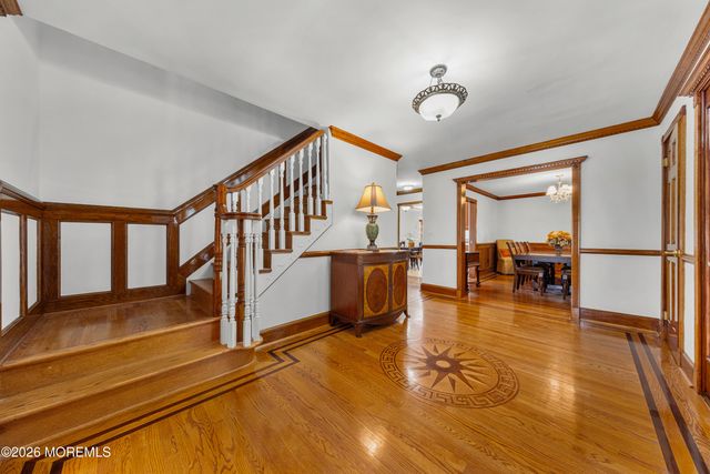 21 Terry Lane, Middletown, NJ 07748