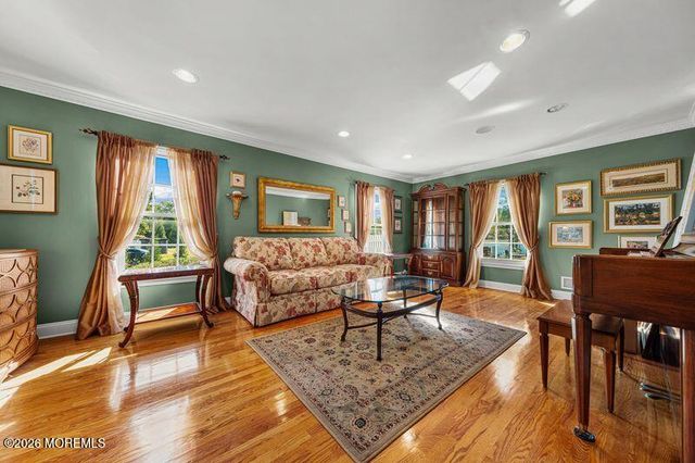 21 Terry Lane, Middletown, NJ 07748