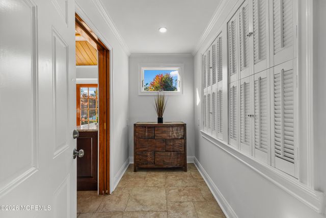 21 Terry Lane, Middletown, NJ 07748