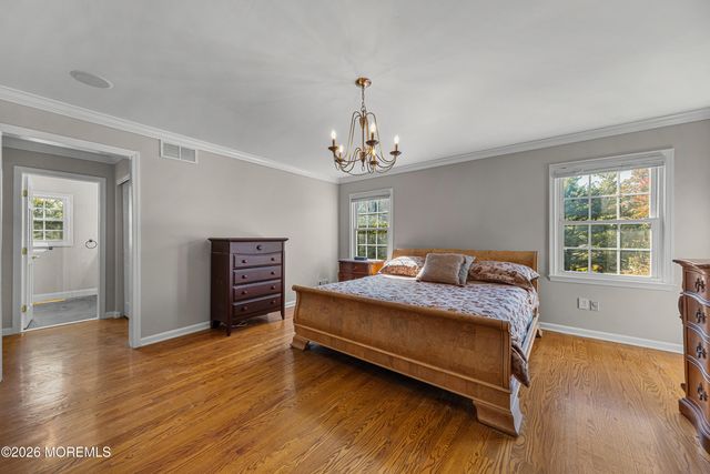 21 Terry Lane, Middletown, NJ 07748