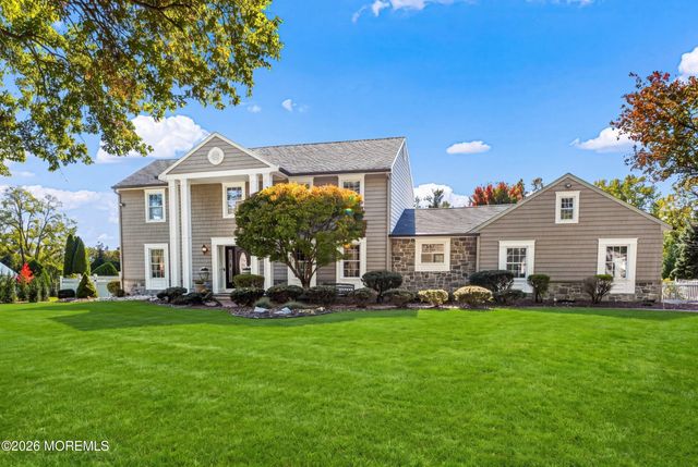 21 Terry Lane, Middletown, NJ 07748
