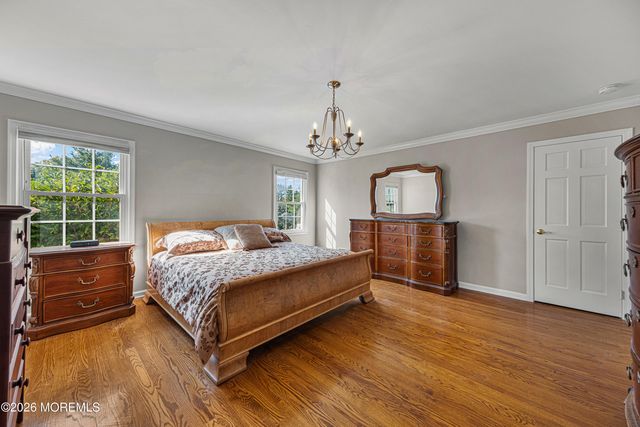 21 Terry Lane, Middletown, NJ 07748
