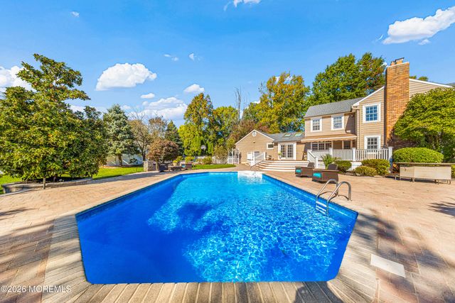 21 Terry Lane, Middletown, NJ 07748