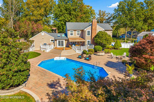 21 Terry Lane, Middletown, NJ 07748