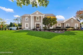 21 Terry Lane, Middletown, NJ 07748