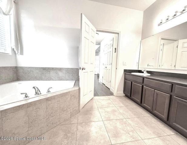 219 Abernathy Circle SE, Palm Bay, FL 32909