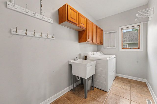 5353 72nd Avenue, Schererville, IN 46375
