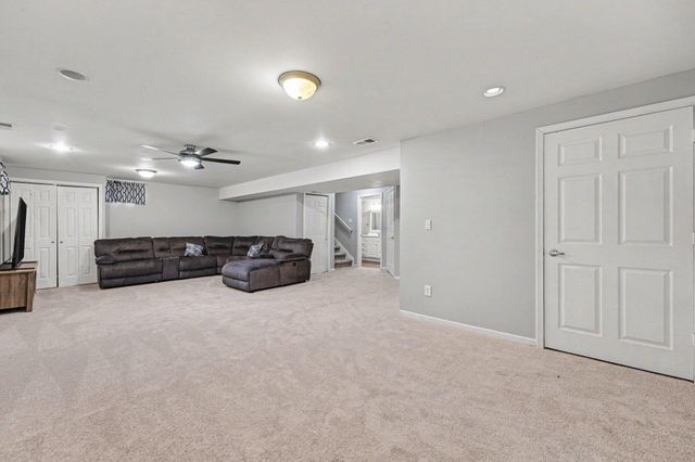 5353 72nd Avenue, Schererville, IN 46375