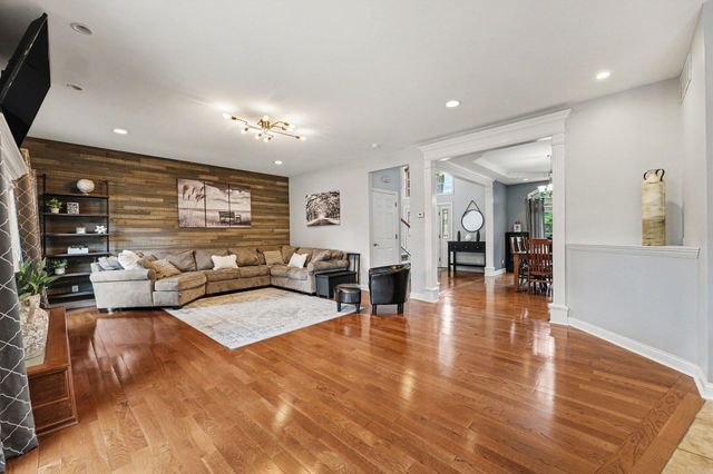 5353 72nd Avenue, Schererville, IN 46375