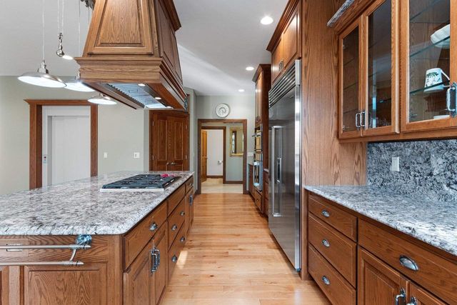 315 W HIGHLAND DRIVE, Oconto Falls, WI 54154