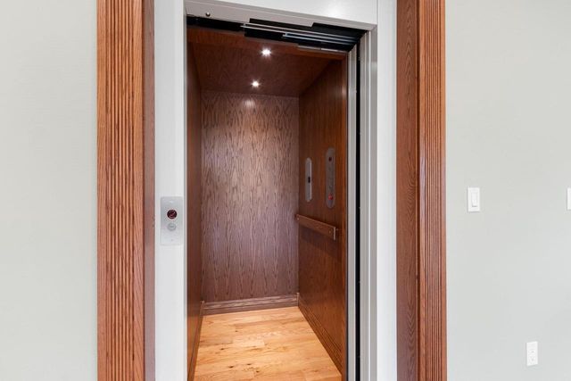 315 W HIGHLAND DRIVE, Oconto Falls, WI 54154