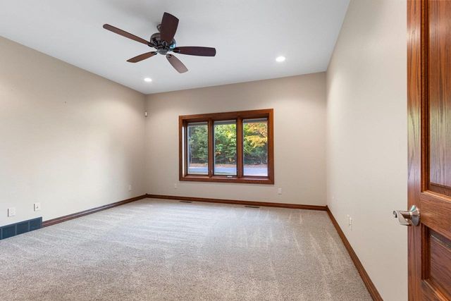 315 W HIGHLAND DRIVE, Oconto Falls, WI 54154