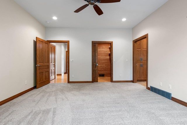 315 W HIGHLAND DRIVE, Oconto Falls, WI 54154