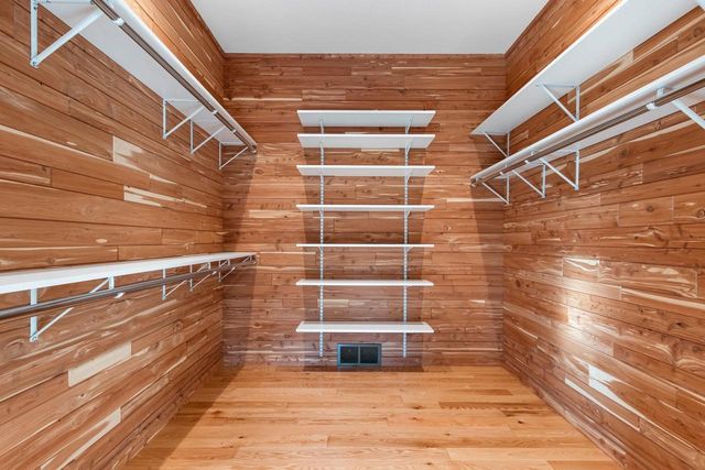 315 W HIGHLAND DRIVE, Oconto Falls, WI 54154