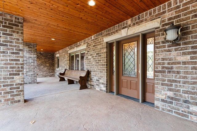 315 W HIGHLAND DRIVE, Oconto Falls, WI 54154