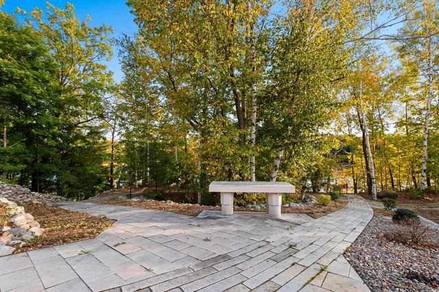 315 W HIGHLAND DRIVE, Oconto Falls, WI 54154