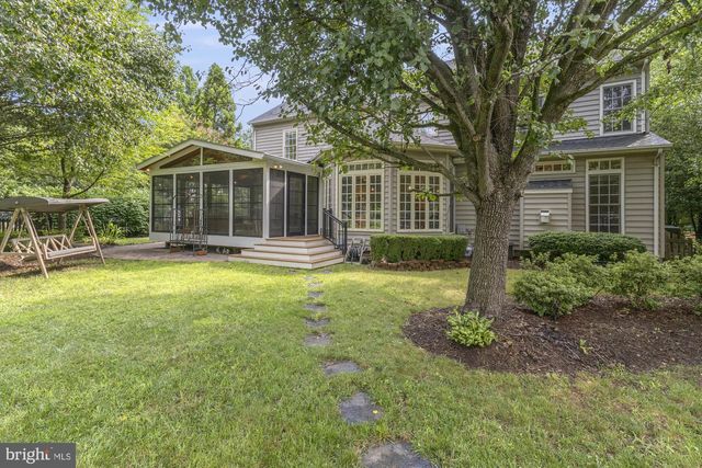 13539 HERITAGE FARMS DR, Gainesville, VA 20155