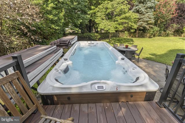 13539 HERITAGE FARMS DR, Gainesville, VA 20155