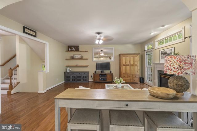 13539 HERITAGE FARMS DR, Gainesville, VA 20155