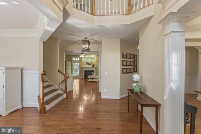 13539 HERITAGE FARMS DR, Gainesville, VA 20155