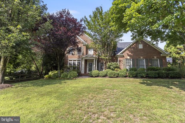 13539 HERITAGE FARMS DR, Gainesville, VA 20155