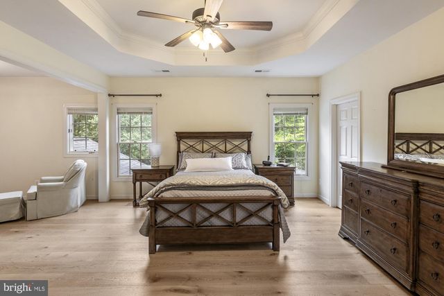 13539 HERITAGE FARMS DR, Gainesville, VA 20155