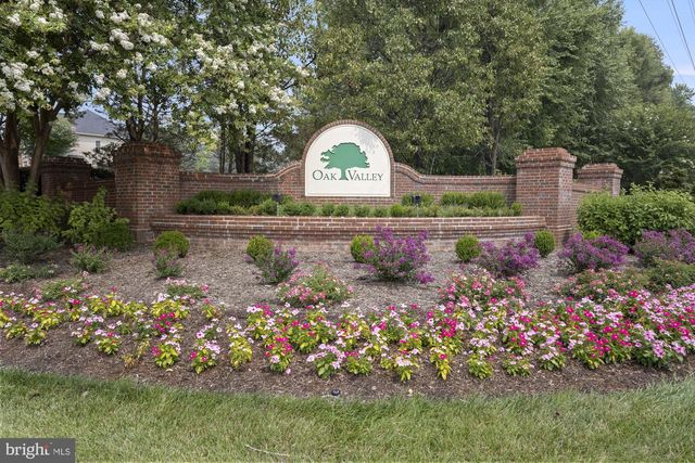 13539 HERITAGE FARMS DR, Gainesville, VA 20155