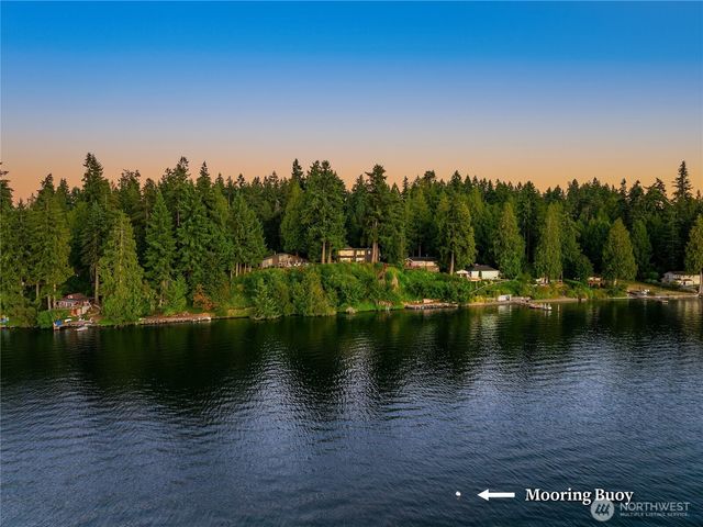 12145 Arrow Point Loop NE, Bainbridge Island, WA 98110