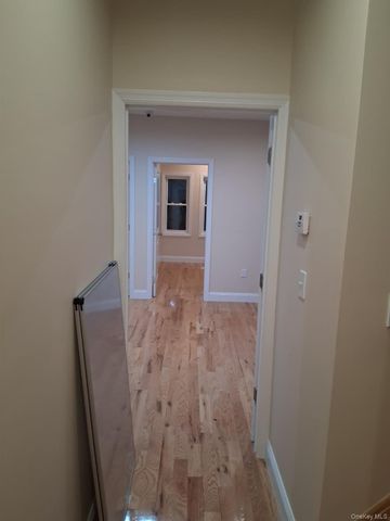 601 E 226th Street, Bronx, NY 10466