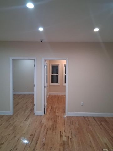 601 E 226th Street, Bronx, NY 10466