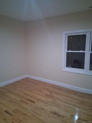 601 E 226th Street, Bronx, NY 10466