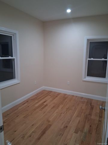 601 E 226th Street, Bronx, NY 10466