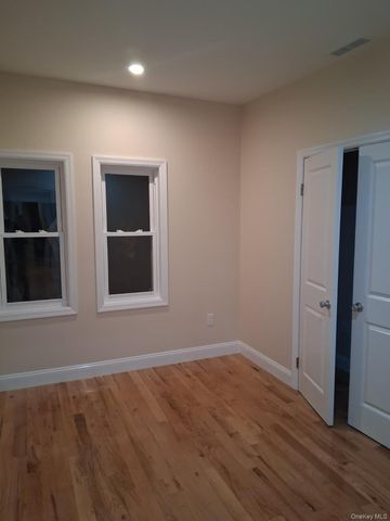 601 E 226th Street, Bronx, NY 10466