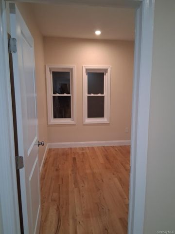 601 E 226th Street, Bronx, NY 10466