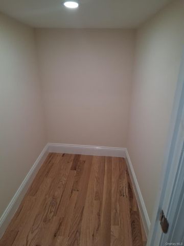 601 E 226th Street, Bronx, NY 10466