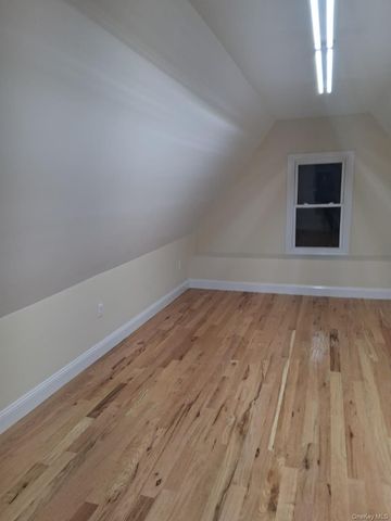601 E 226th Street, Bronx, NY 10466