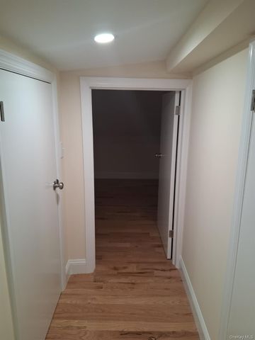 601 E 226th Street, Bronx, NY 10466