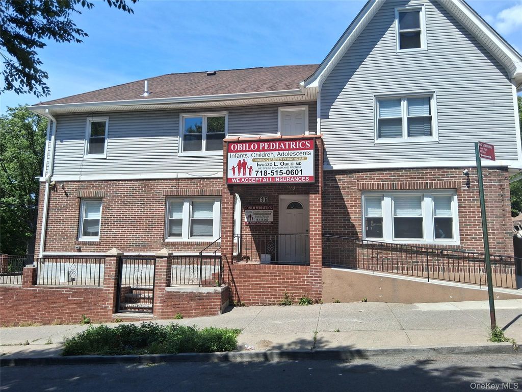 601 E 226th Street, Bronx, NY 10466