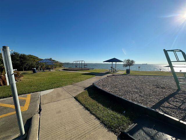 0 Oak Grove Drive, La Porte, TX 77571