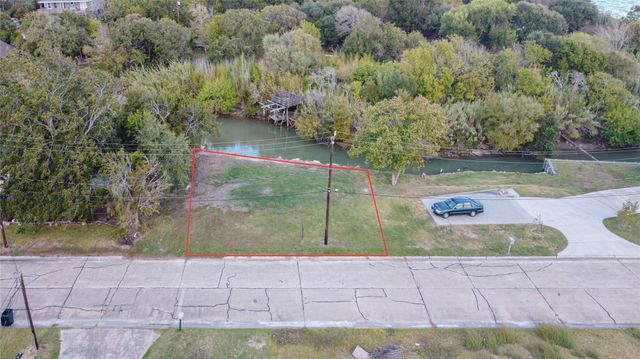 0 Oak Grove Drive, La Porte, TX 77571