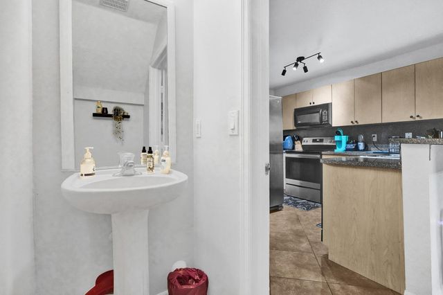 2315 Clipper Place, Fort Lauderdale, FL 33312